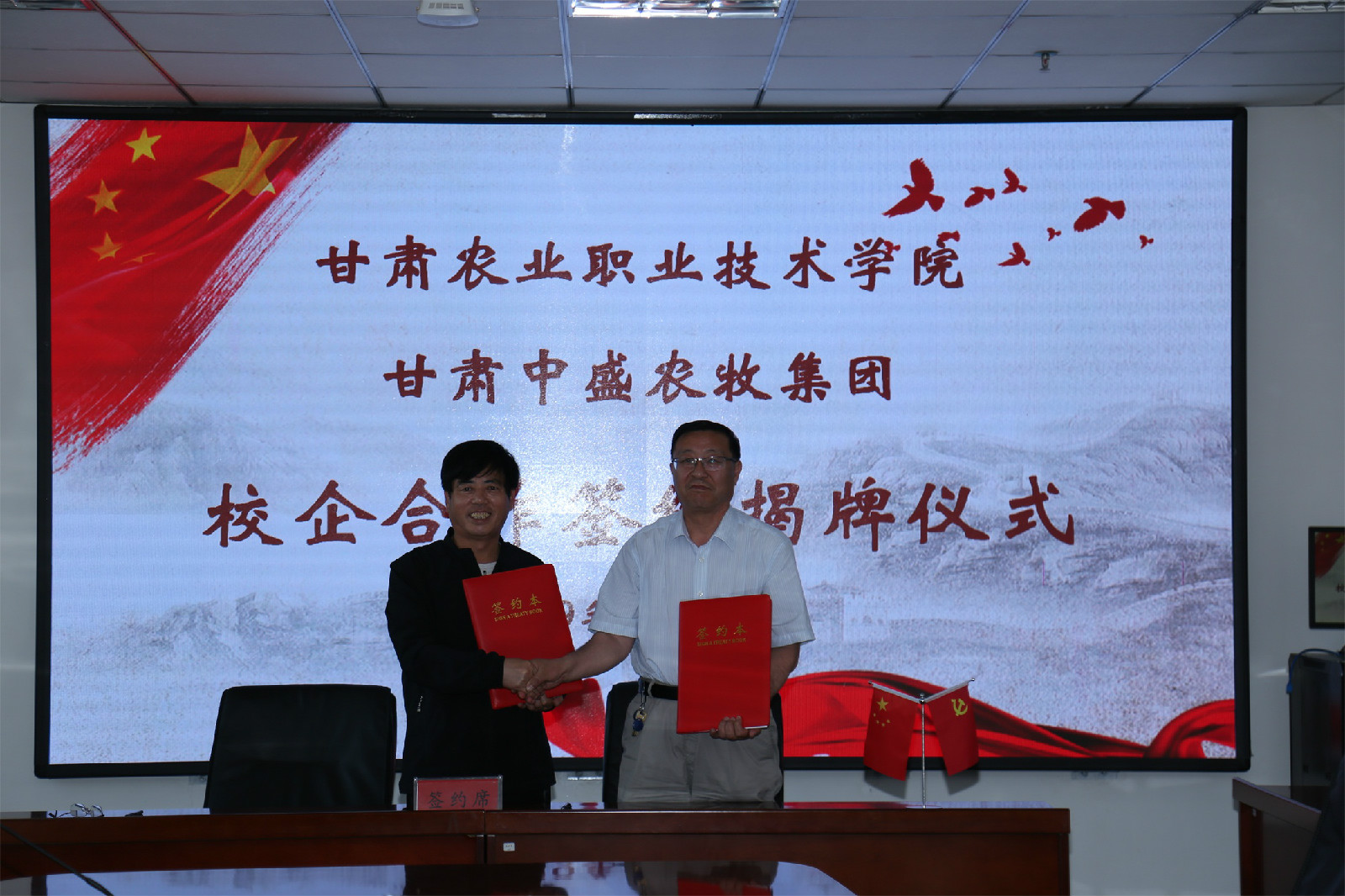 1559173707274017825.jpg 1559173707274017825.jpg