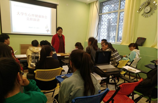 1555398958554076586.png 2.png