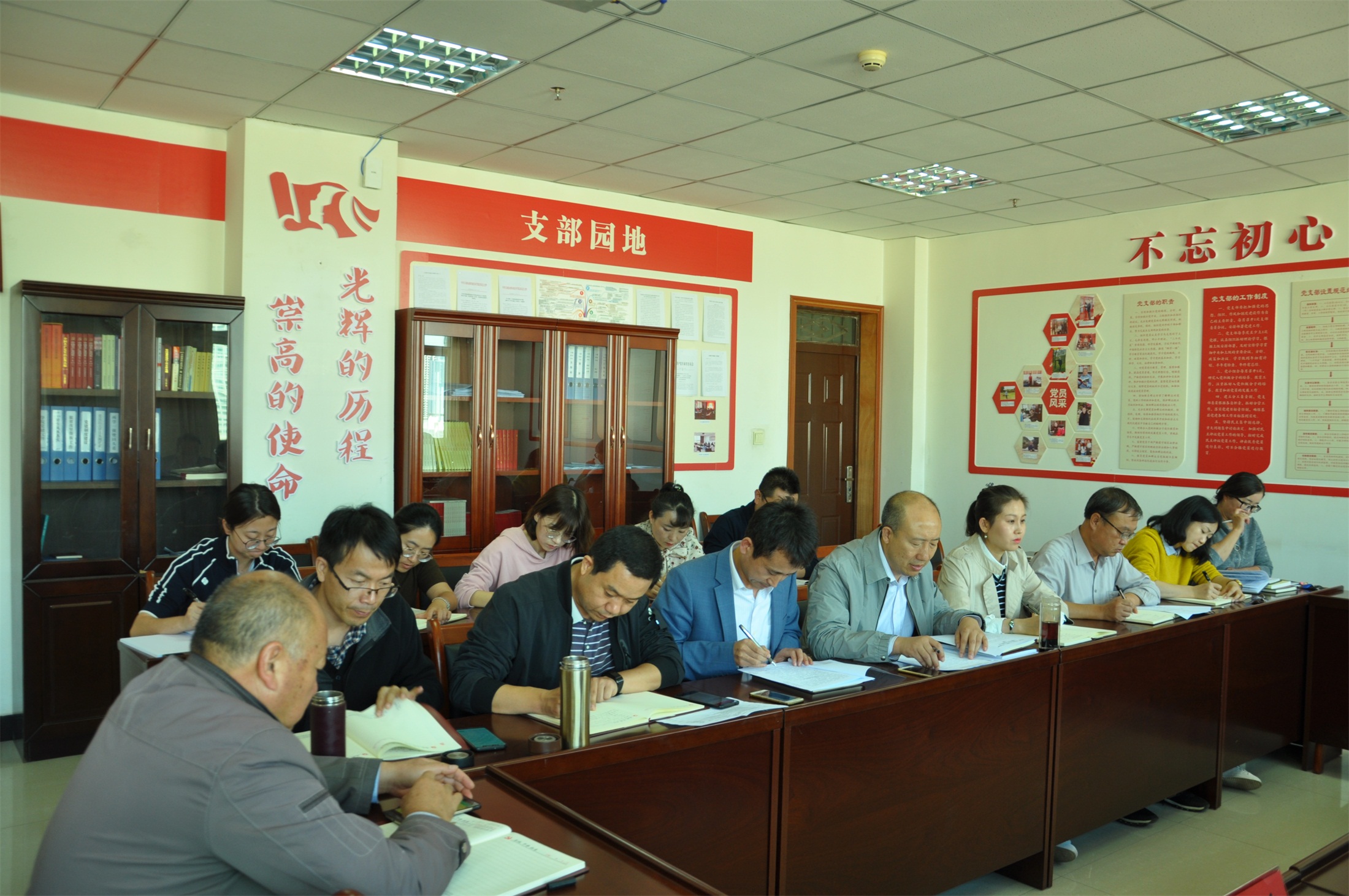 1569805887863037117.jpg 1569805887863037117.jpg