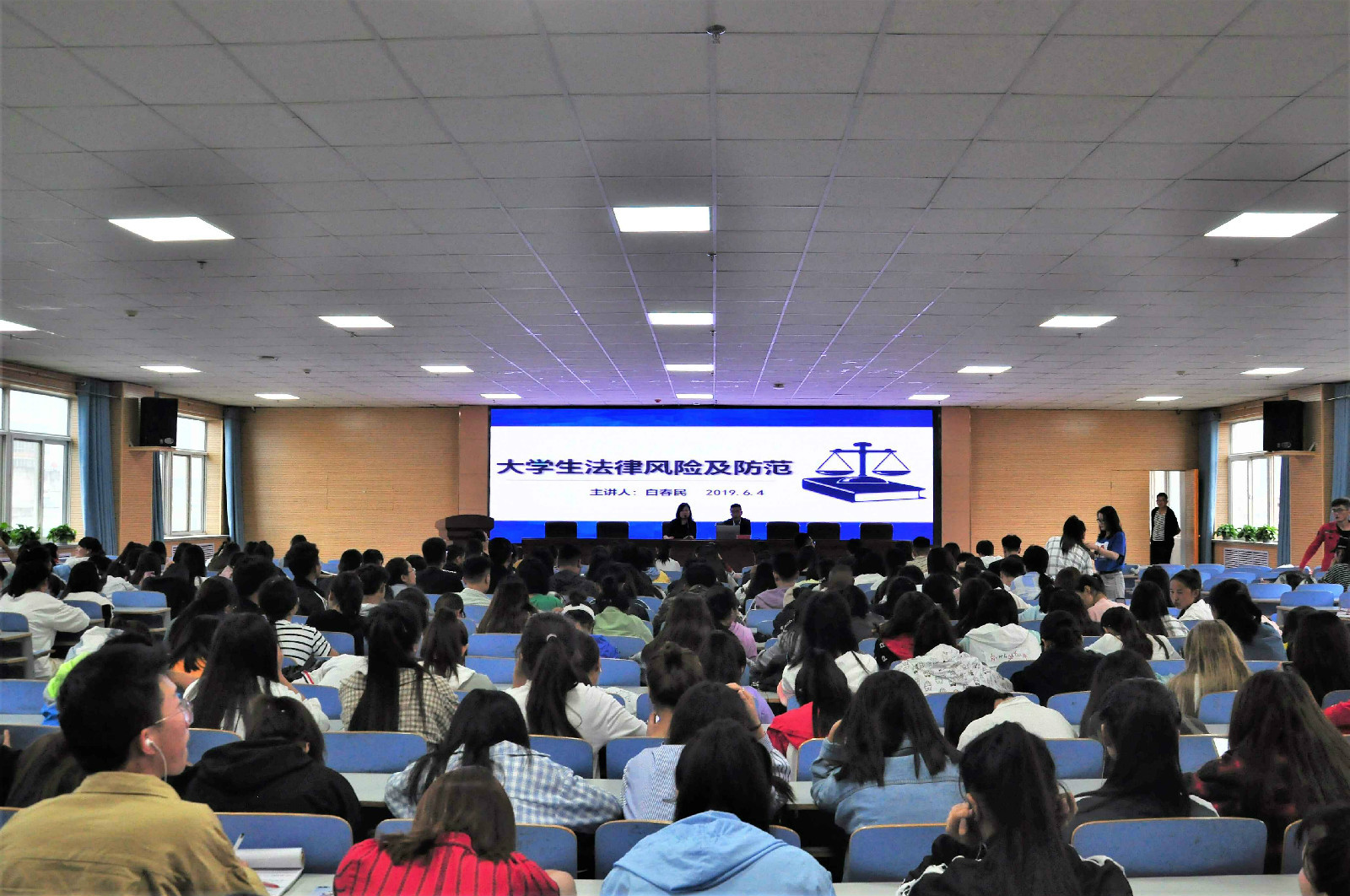 1560218479127093593.jpg 1560213790609015347.jpg