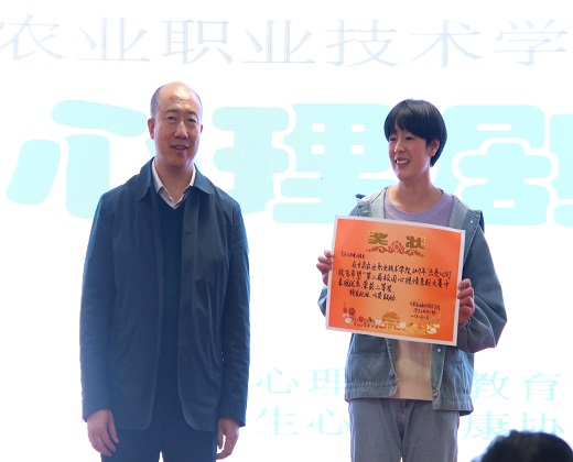 1573636100655027300.jpg 1573636100655027300.jpg