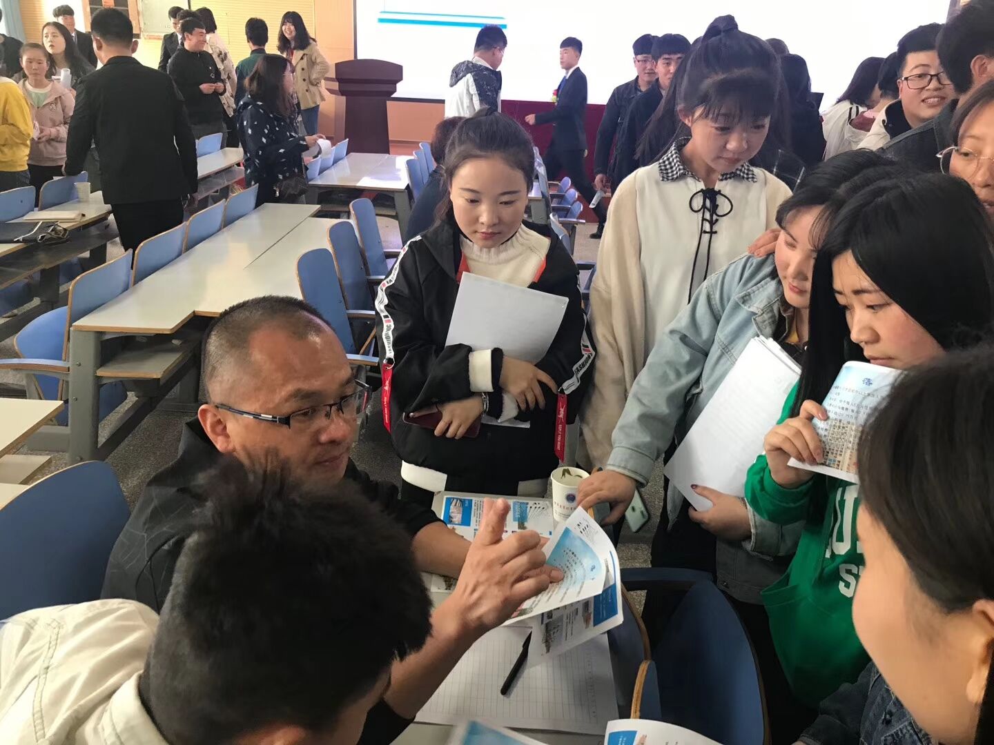 1555421149463065165.jpg 1555421149463065165.jpg