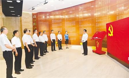 1562026580681020699.jpg 70204.jpg