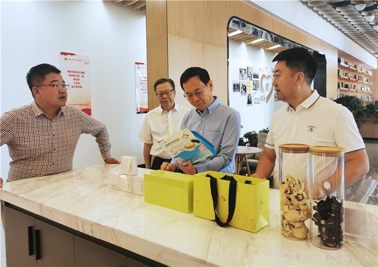 1688551094729815.jpg 02.jpg