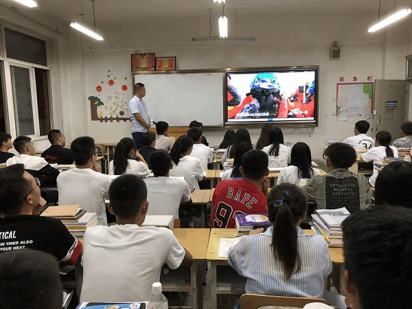 1568086371758067934.png B7782E1DCF950639C2C59609E9ACBA3C.png