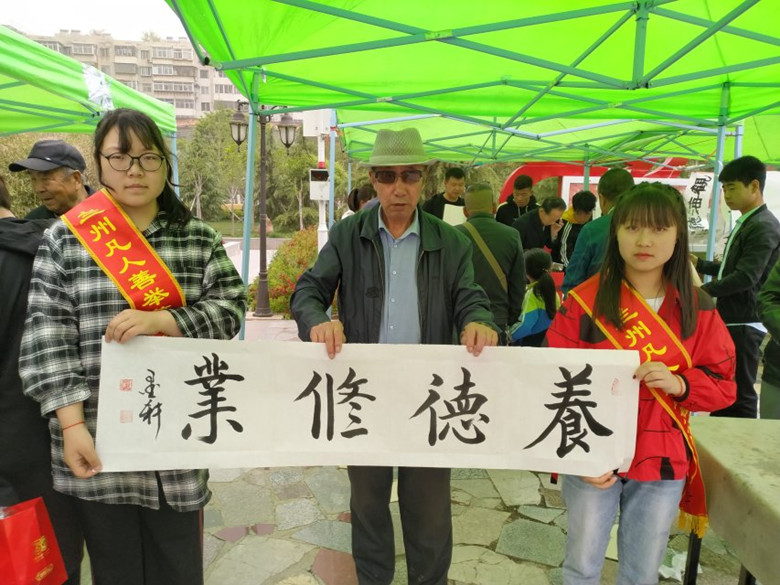 1558689839978047977.jpg 2.jpg