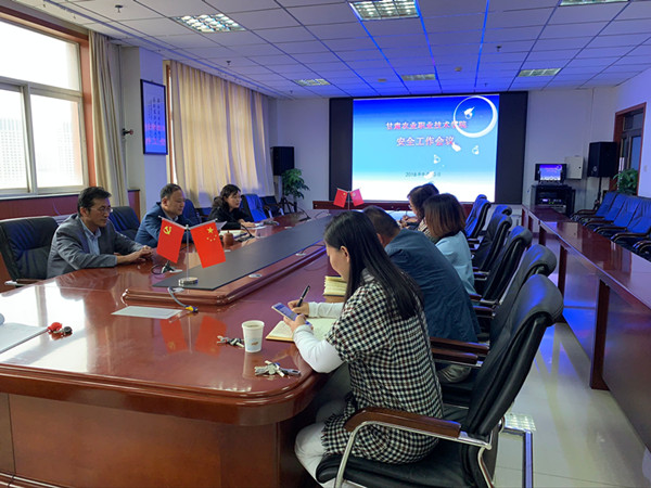 1538313560809019194.jpg 03D0D0742A3ECFE0EF2B85D409426935.jpg