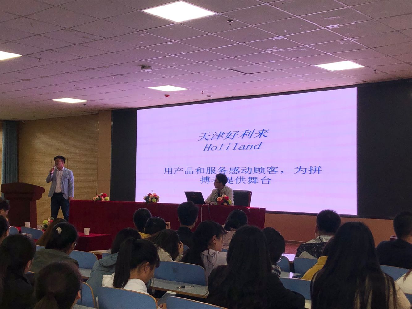 1555558511979018239.jpg 1555558511979018239.jpg