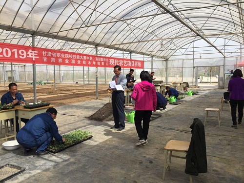 1554972679061080097.jpg 3.jpg