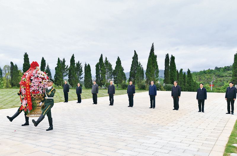 1630652632285089919.jpg 2.jpg