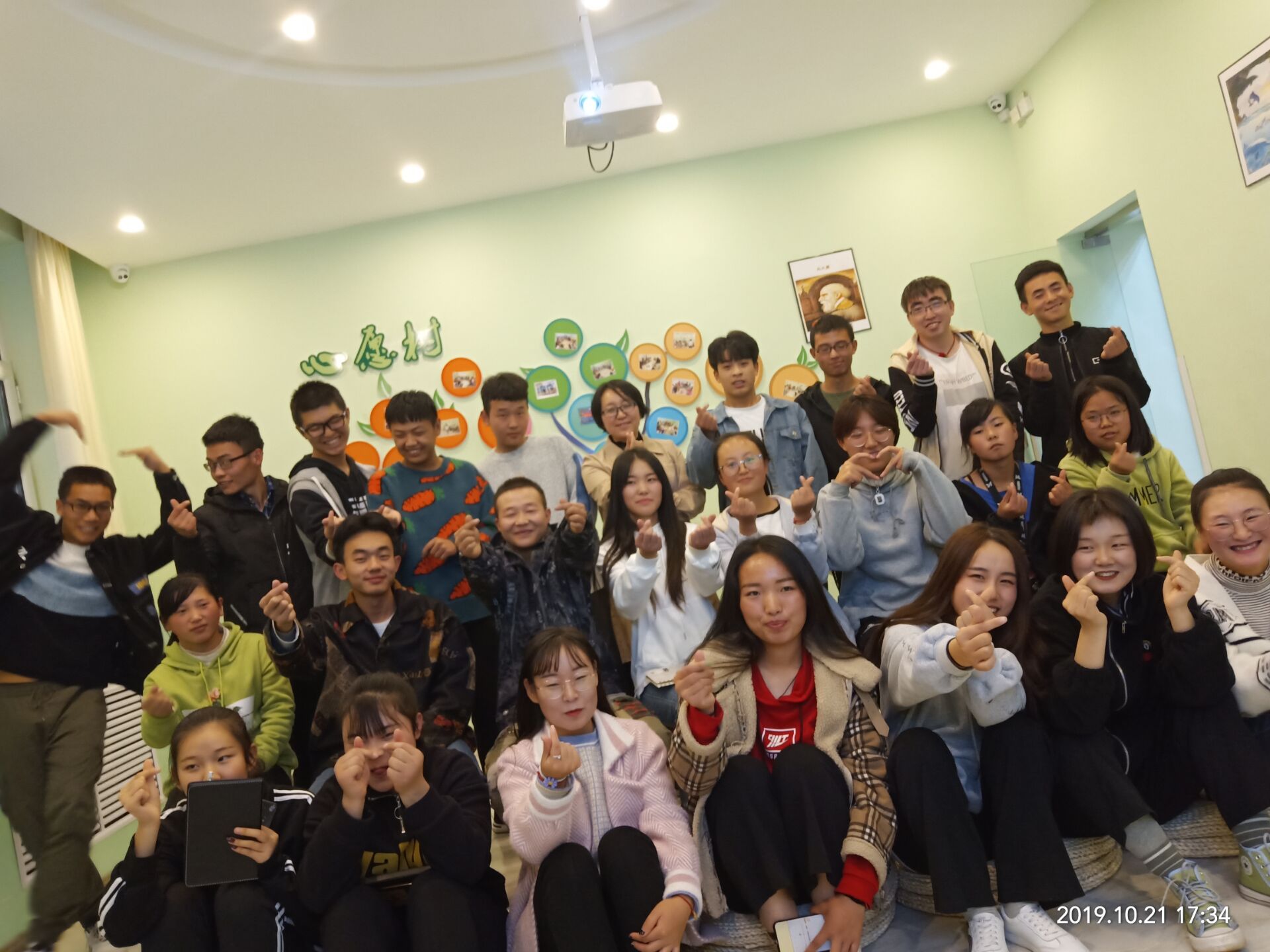 1571710932836007570.jpg 1571710932836007570.jpg