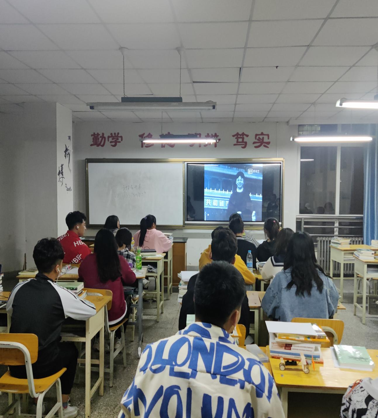 1617328950547001935.jpg 7.jpg