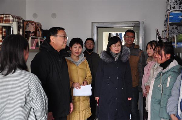 1610360115907016442.jpg 1610360115907016442.jpg