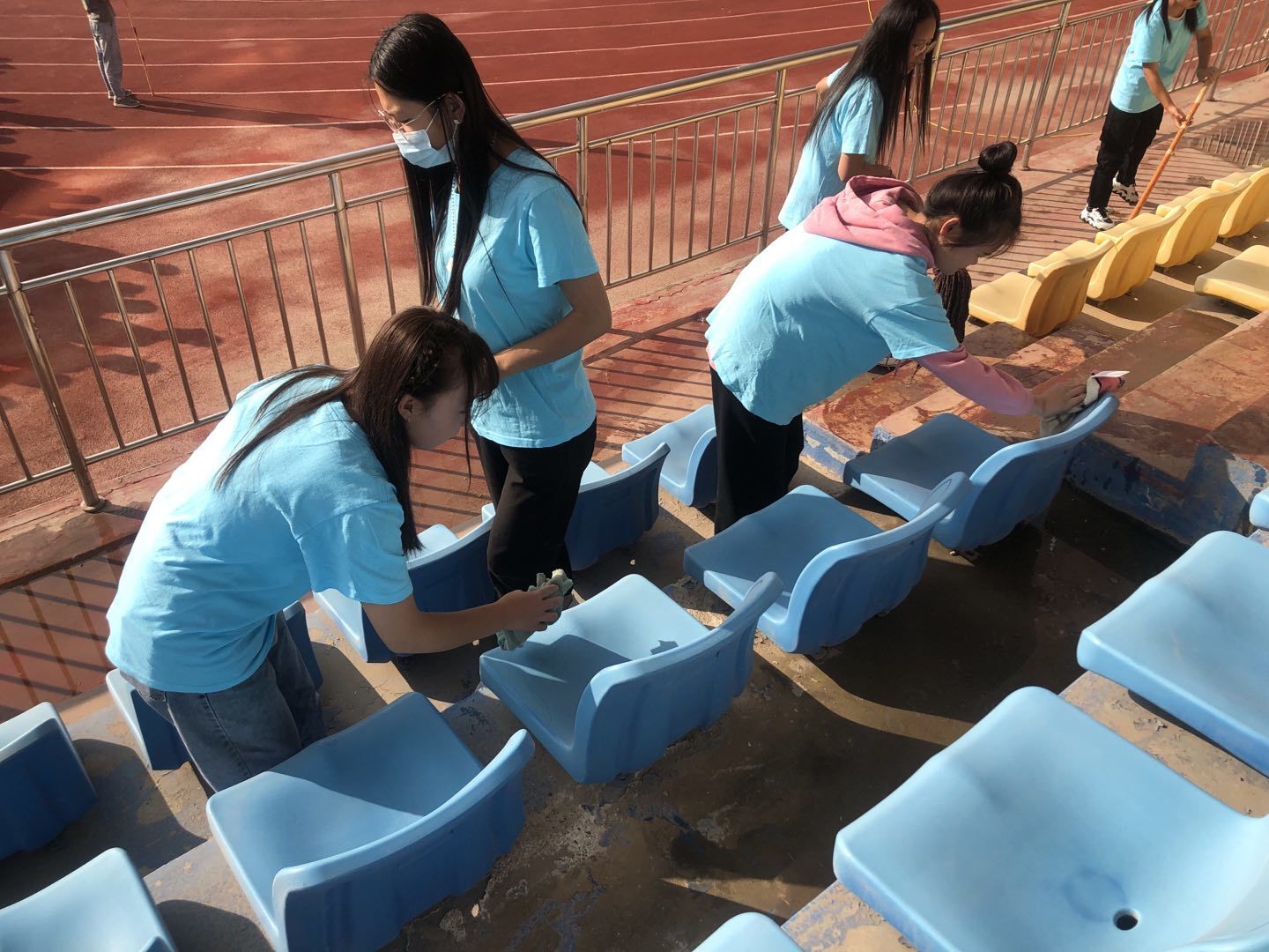 1608079742044058978.jpg 1608079742044058978.jpg