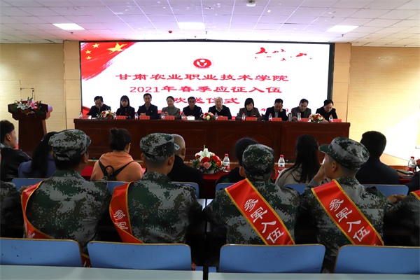 1615944145251087888.jpg IMG_0840.jpg