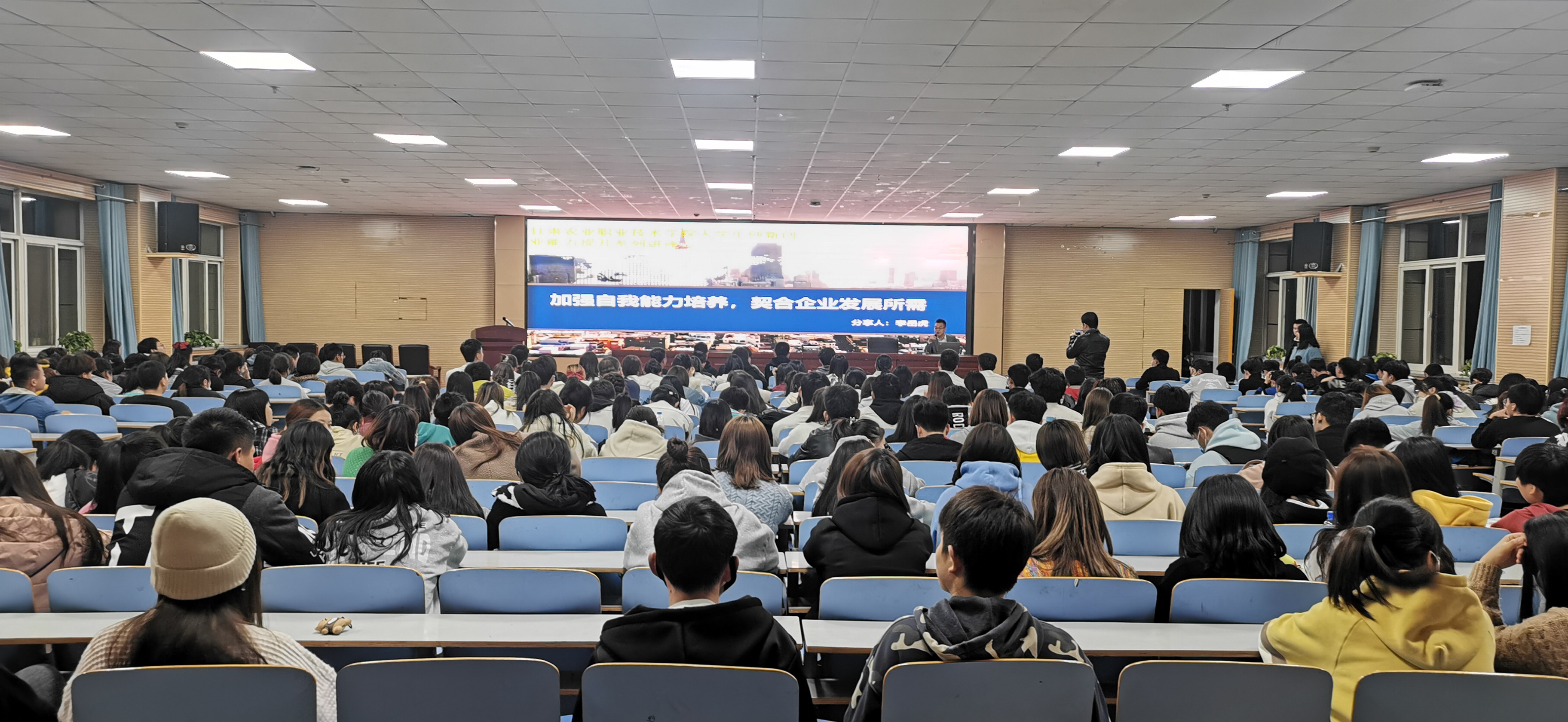 1605314941539083078.jpg 1605314941539083078.jpg