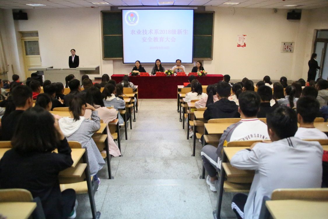 1538964286887011516.jpg 1538964286887011516.jpg