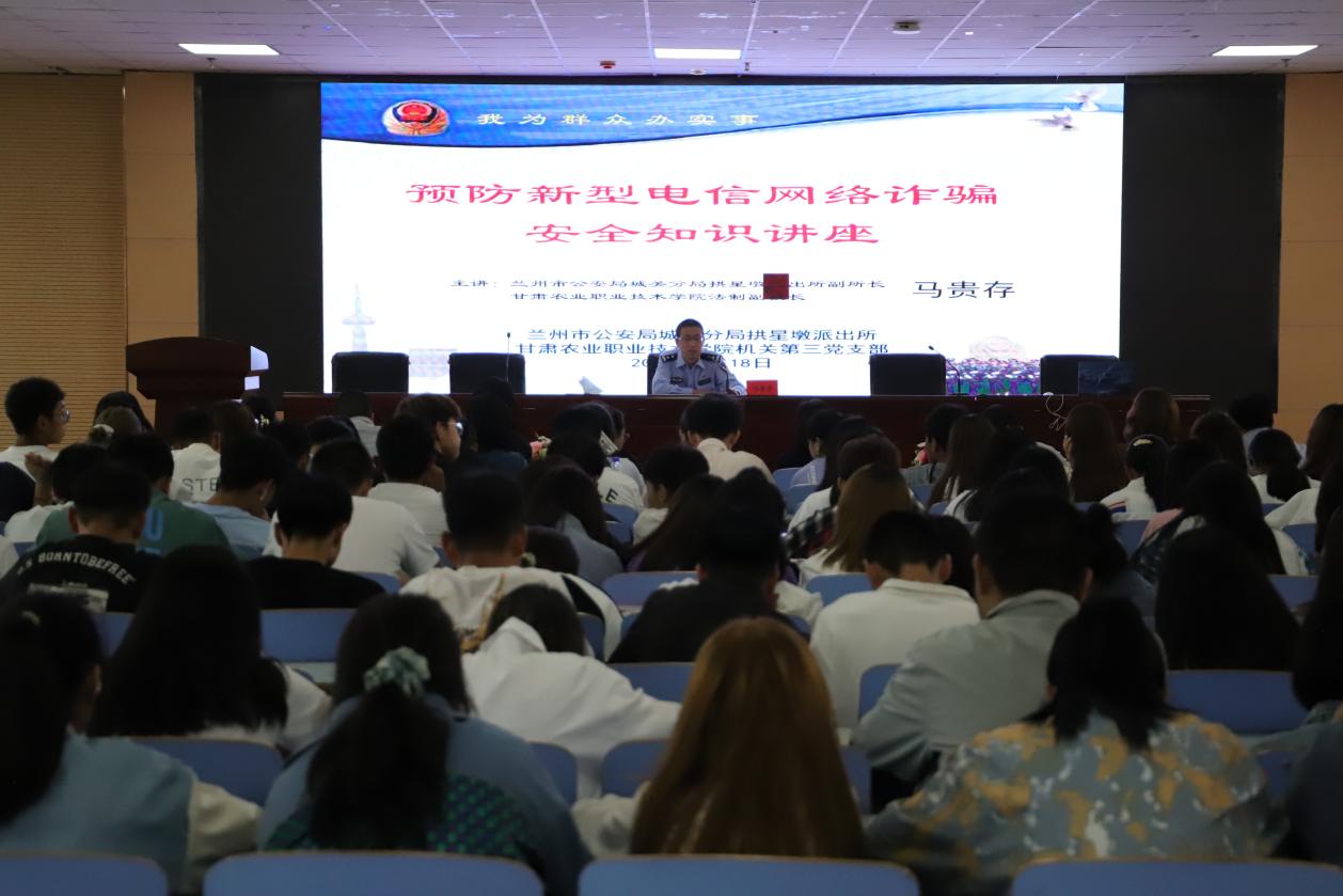 1621583872167049409.jpg 1621583872167049409.jpg