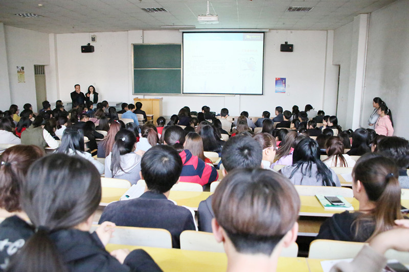 1537843833653007596.jpg 1520924662950020677.jpg