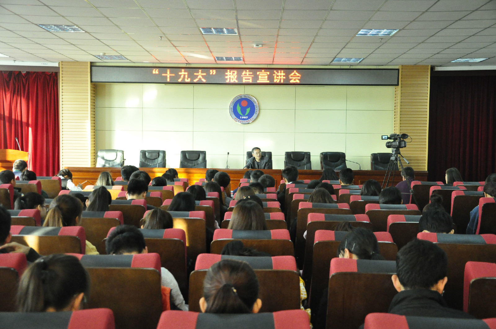 1513243517990042182.jpg 1513243517990042182.jpg