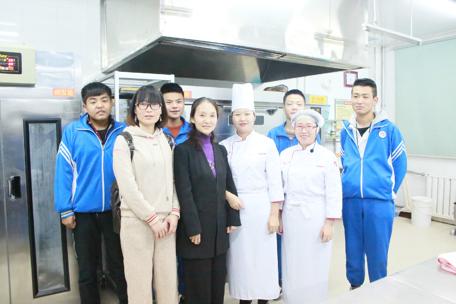 1540955751881056150.jpg 1540955751881056150.jpg