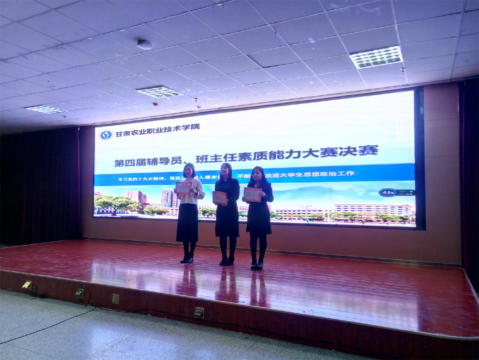 1547087952332090775.jpg 1547087952332090775.jpg