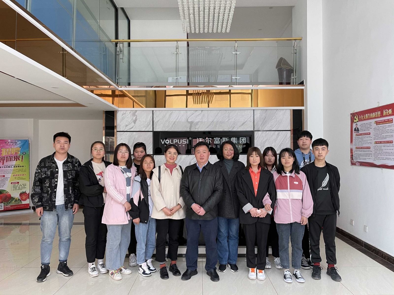 1619055790788054033.jpg 1619055790788054033.jpg