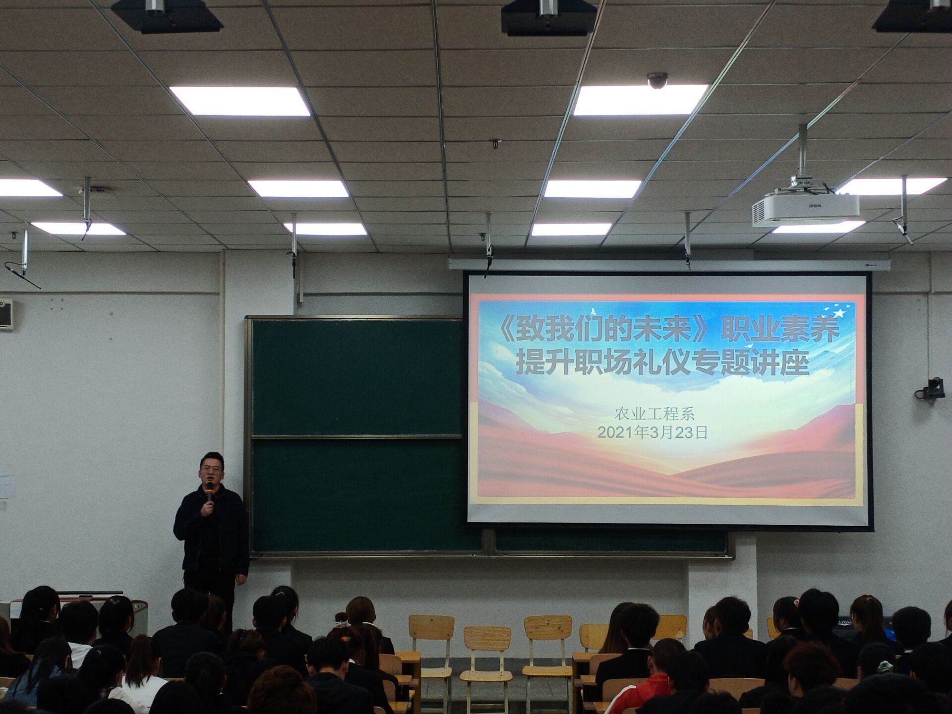 1617678930606001548.jpg 1617678930606001548.jpg