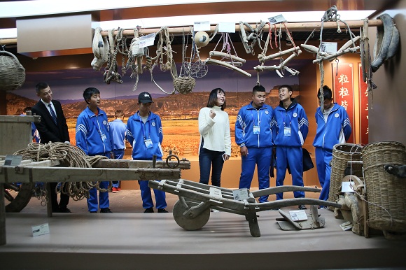 1542103378375074343.jpg 4.jpg