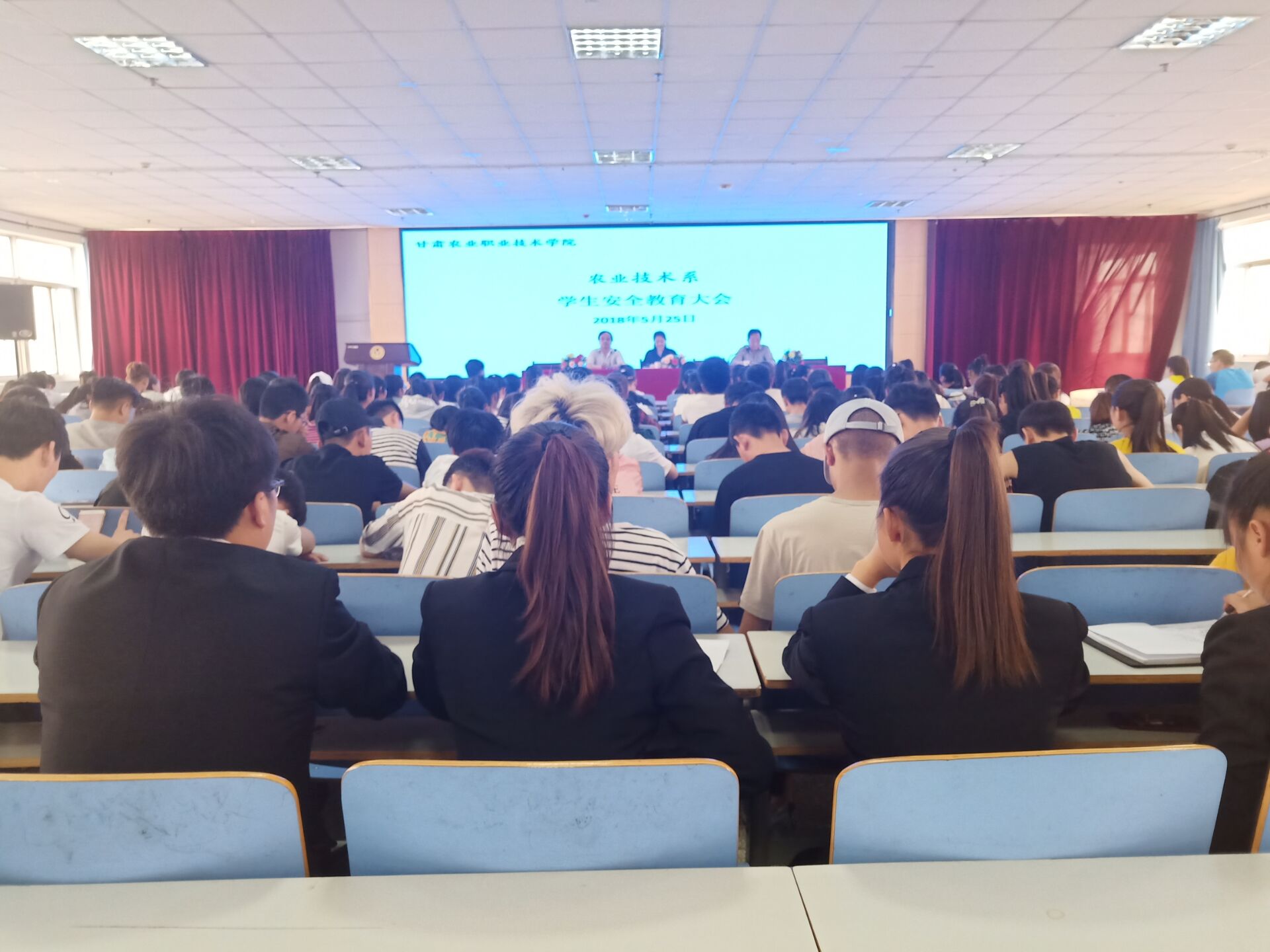 1527844608496062231.jpg 1527844608496062231.jpg