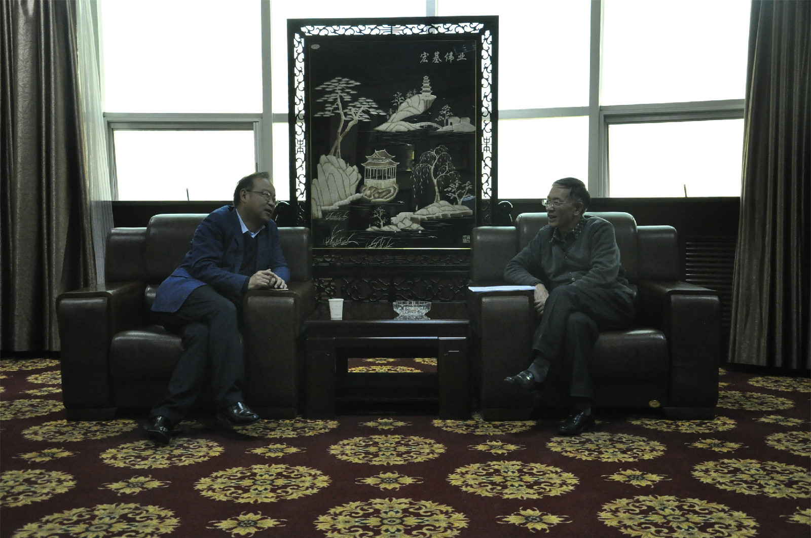 1513911533622009688.jpg 1513911533622009688.jpg